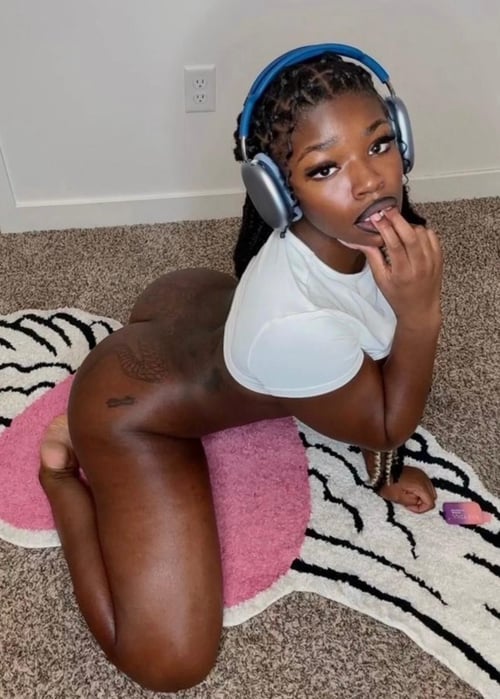 24/7 TO OFFER YOU SWEET PASSIONATE SEX ☎ MAY (347)477-0709 SNAPCHAT: mayxty