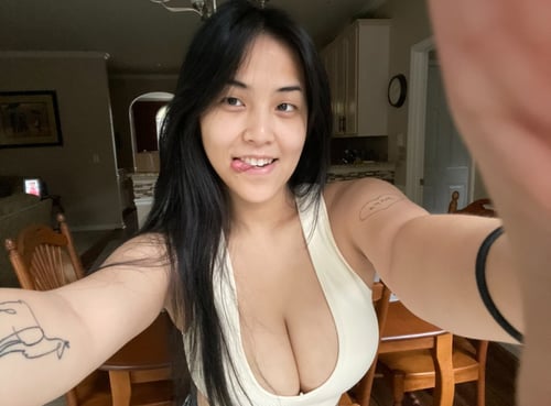 ADD ME ON SNAPCHAT: @ Sophiawilliama24 Are you stressed and need Some hot reliever? Text me on +13
