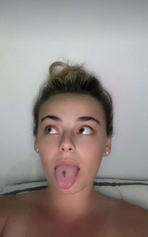 Available for Hookup 🍑🍆🍑🍆💦