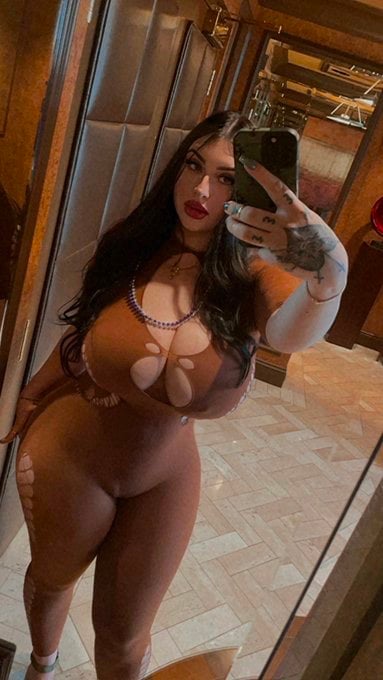 👻SNAPCHAT: Tessanolan1 DOWN AND AVAILABLE FOR FUN 🍆🍑🇺🇸TEXT +1 (470) 984-4590