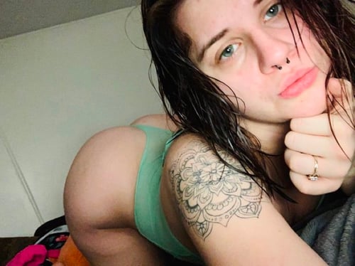 Massage and hookup services 🥵😈