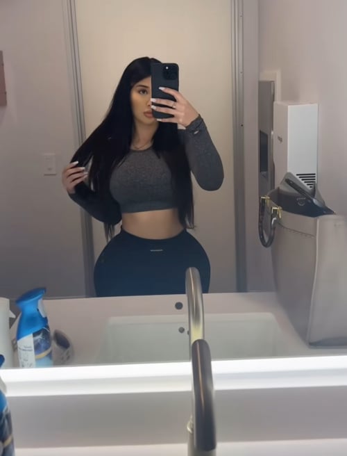 Escorts available for hookup service