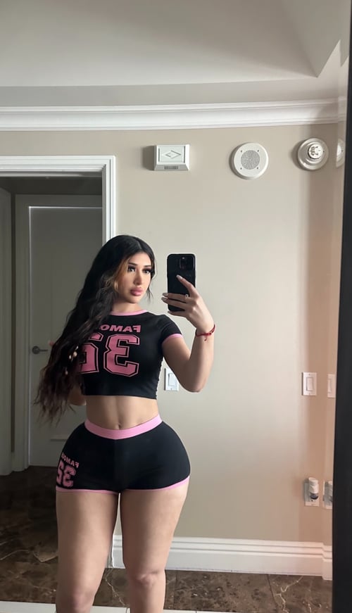 Escorts available for hookup service
