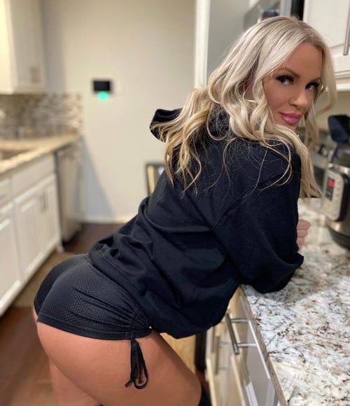 Available for Hookup and rawsex