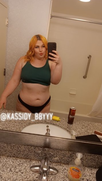 😋CURVY SWEETHEART🧡