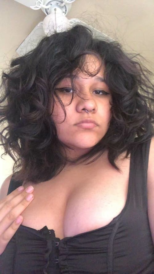 I offer affordable massage and sex