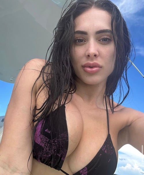 +1 (858) 209-9952 Im down for hookup nudes and massage