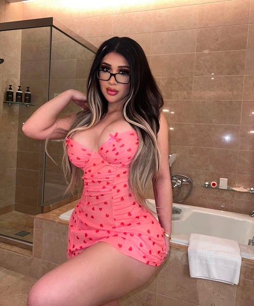 Escorts available for hookup service