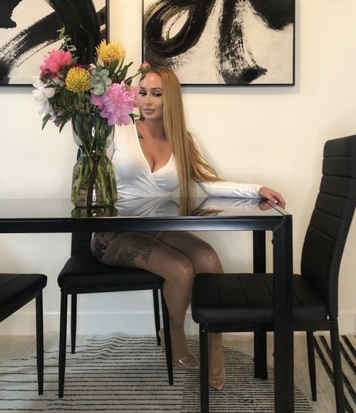 Busty Fun Blonde arriving today*well reviewed*
