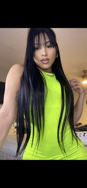 Soy una chica caliente cubana con ganas de jugar bien rico