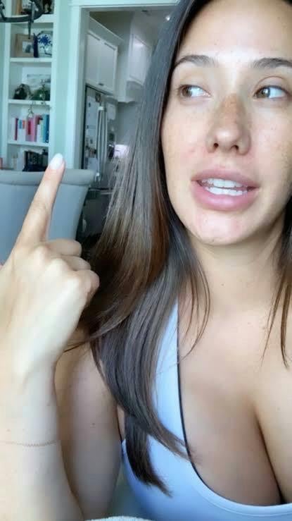 Text me if you want to fuck me😻😻