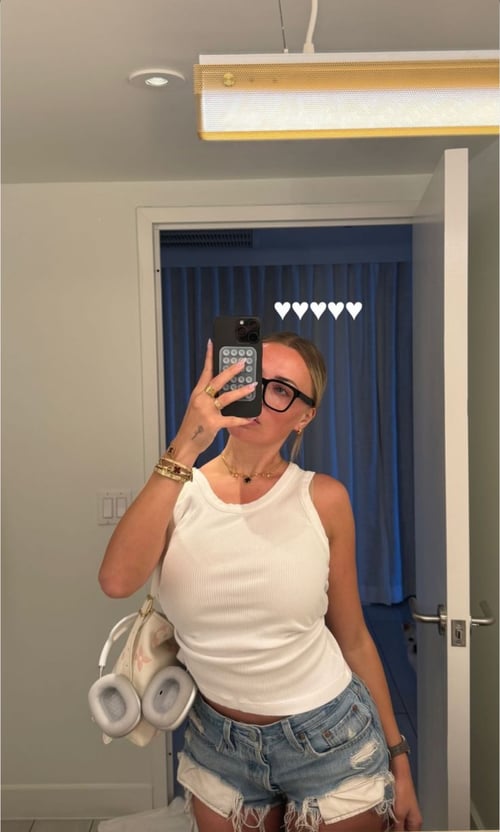 Hello gentleman,I’m looking to have a good time❤ I’m very professional. Your satisfaction is my main