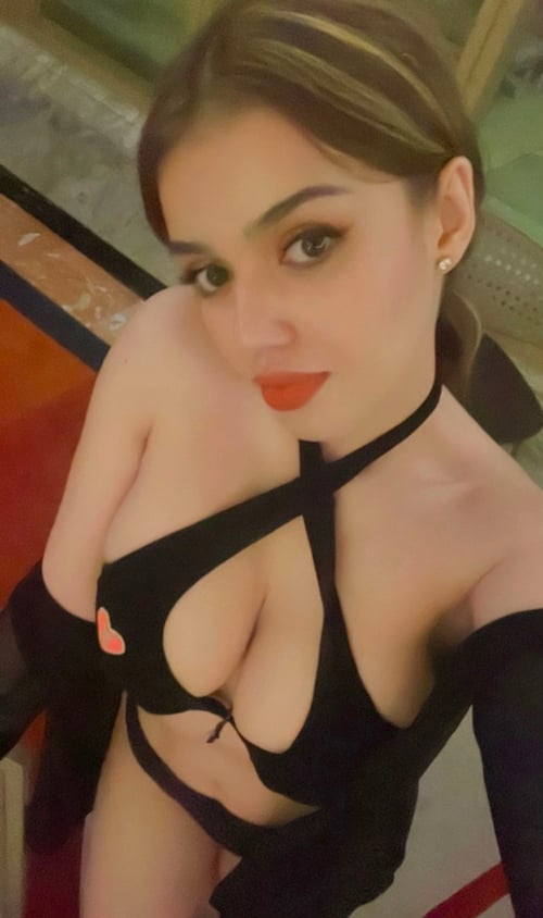 Hot girl in town❤️❤️❤️💋