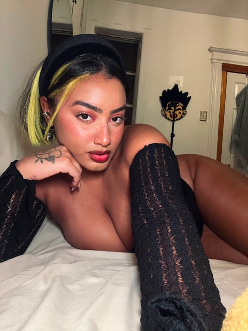 I AM AVAILABLE NOW