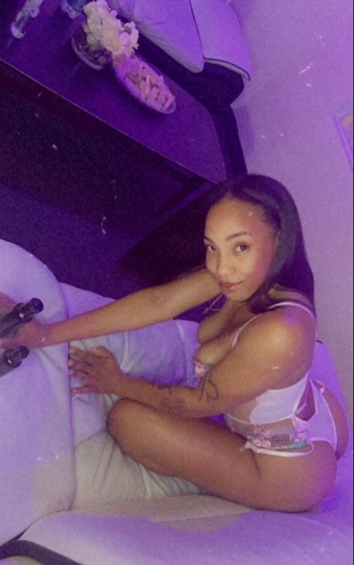Where are you Daddy 👀 I’m yearning for Pleasure 😽🥹 Cum play w Me 💦💋😍