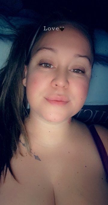 Sexy Blonde👱♀️wants Raw Sex👅💦😝🍑Hookup:hitme on snap Pretty_bemma