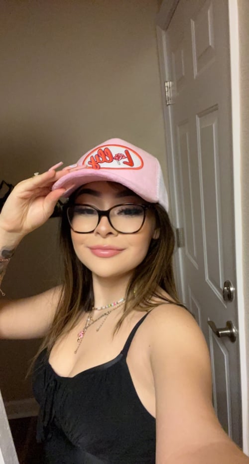 HOT EVELYN AVAILABLE NOW FOR MEETUP