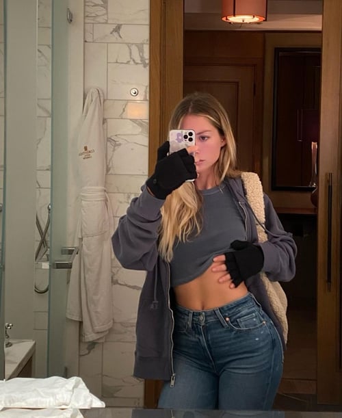 Are you interested in spending time with me?🥰🤩 Hmu for fun 📞 +1 (646) 879-0405