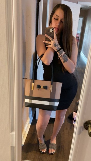 Hey babe cum play💦