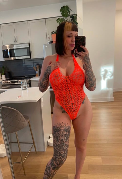 Hookup😍💦Text me iMessage 💬 +1 (602) 299-6066 if you’re down for nasty funs🥵💦 sex hookup🍆 and