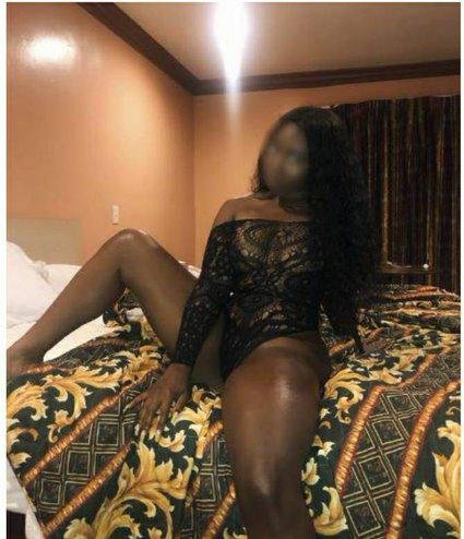 GENTLEMENS CHOICE, SULTRY UPSCALE BABE