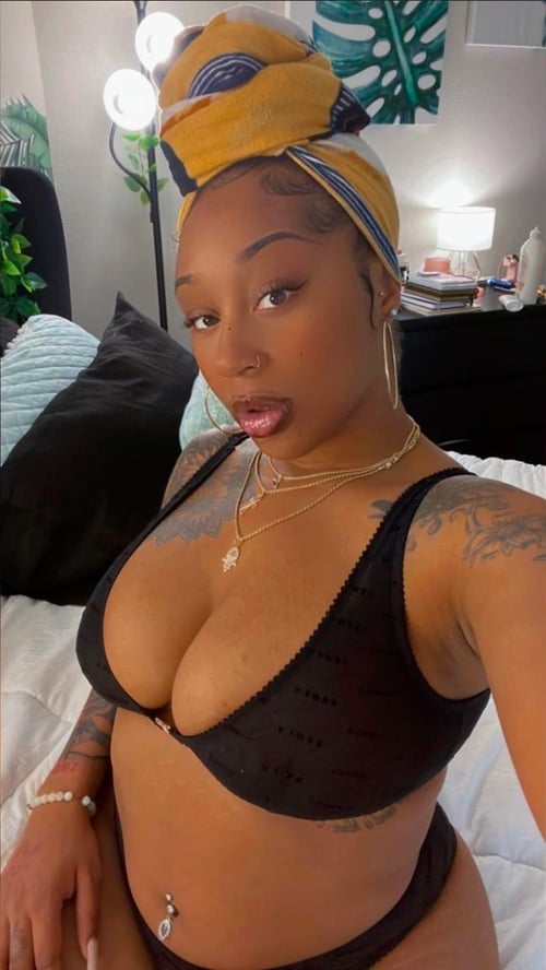 I’m available for both Incall and outcall service. Snapchat: Erica_995 Telegram: Erica5770