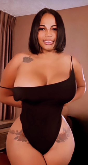 Kim sweet and sexy Latin girl in you city
