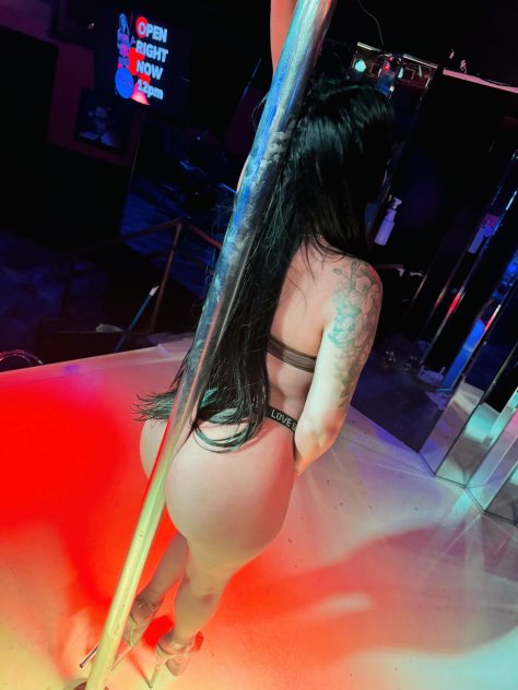New sexy cuban in town 🥰😈