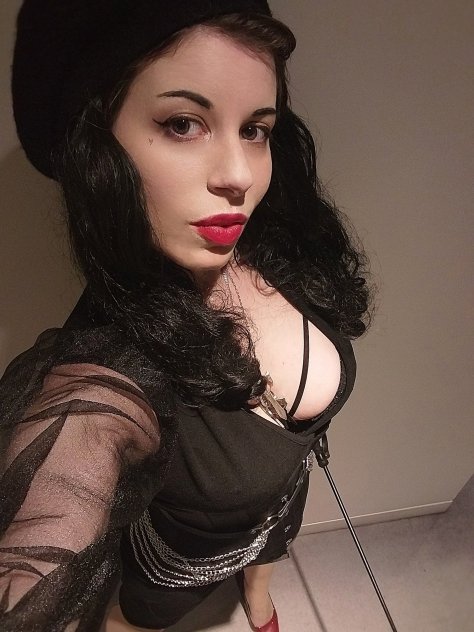 I'm available for hookup both Incall or outcall Tel> 5203694715