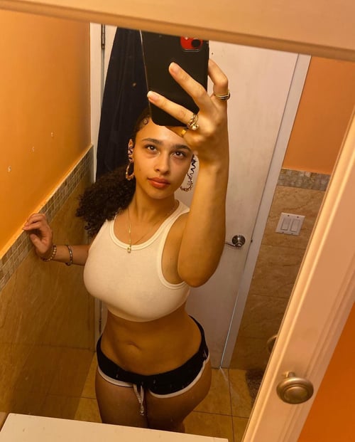I'm available to chill and spend a nice time together 🌚#: 5722751443