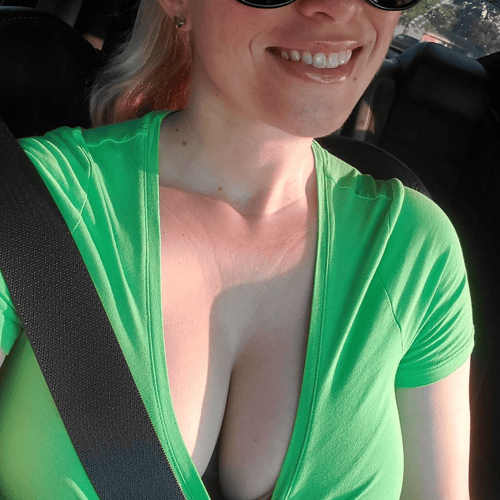 DOWN TO HOOK-UP? ANYTHING FUN? OUTCALL/INCALL? WhatsApp/TEXT (906) 367-0263