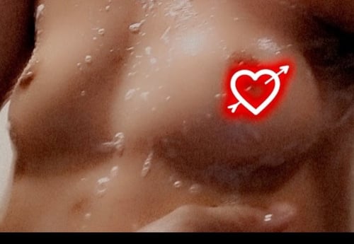 SNOW ❄ BUNNY 🐇💦WITH THE MOST WET 👅💦 TIGHTEST YOU’LL EVER FIND😈