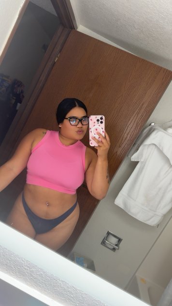 hola Soy una chica muy rica dispuesta a todo activa para ti 24/7 bebee