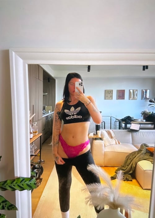 Hot Sexy Brunette 👱♀️wants Raw Sex👅💦😝🍑Hookup: hit me on snap @a_da1260 or insta @tijani6122