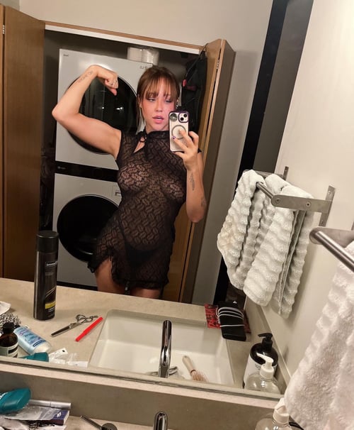 HMU for Hookup and contents 🍑💦🍆 Text +1 720-934-8938