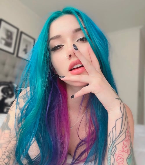 I’M AVAILABLE FOR SEX AND DISCREET FUN HMU ,I ACCEPT CASH AND I AN SO WET AND HORNY