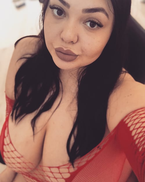 Hey dear let’s get naughty 🍑💦🍆