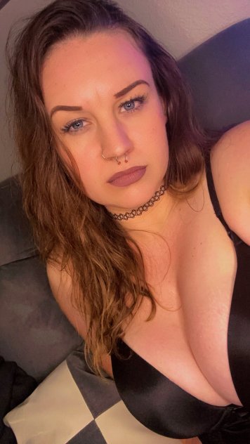 Nina the sexy goddess and the naught girl next door. Come and cum ๐ฆ