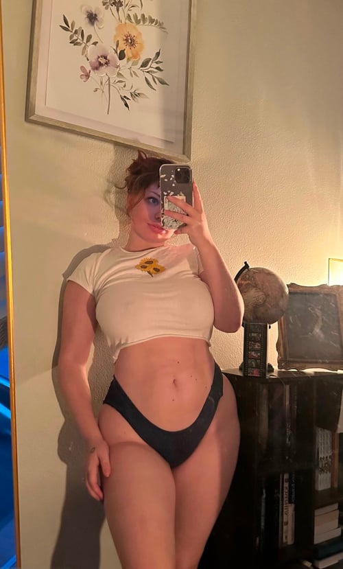 Hot escort and anal baddie