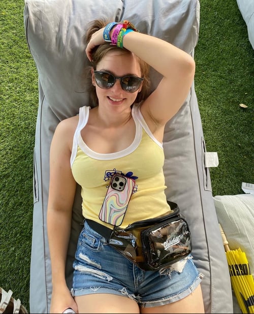 MASSAGE THERAPIST