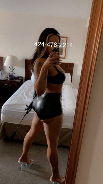 Exotic Dominican big booty visiting NURU & FETISH😜