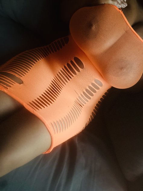 Hey Phoenix! I’m Nia very fun Ebony who’s hard to forget