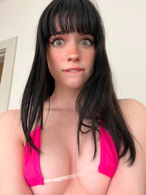 I am Sophie,really sweet and polite😊HMU on Hotline:(213) 649-9447 Add me on Snapchat:babysophiexo26