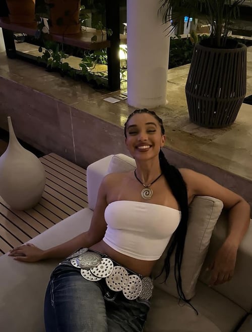 I am always in a cheerful mood and always creamy don’t hesitate to text me🥰🥰