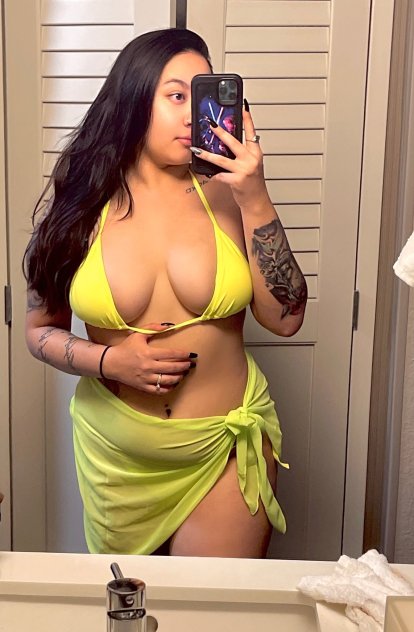 I’m available for meetups 💦💕