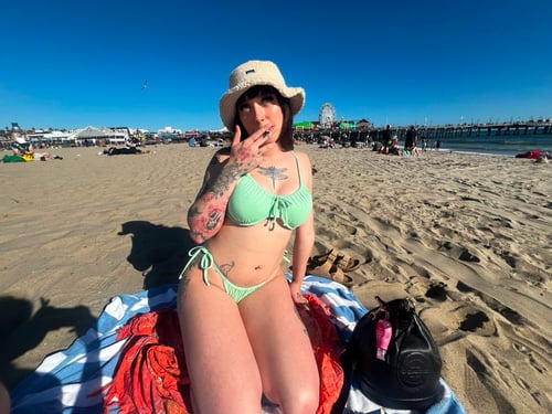 Hot local escort down to hookup and have fun hmu now