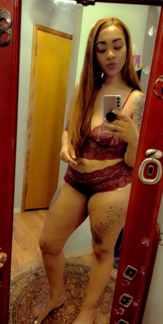 Exotic✨ Thick✨ Fetish friendly✨ Curvy✨ Something for you to grab 🫦
