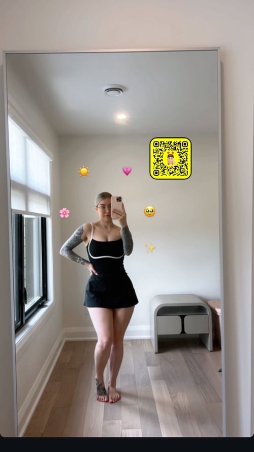 WHO NEEDS 😉 MY BIG 🥶 BUTT ? HMU 🤙 LETS MEETUP 😈🍑🍆💦❤️