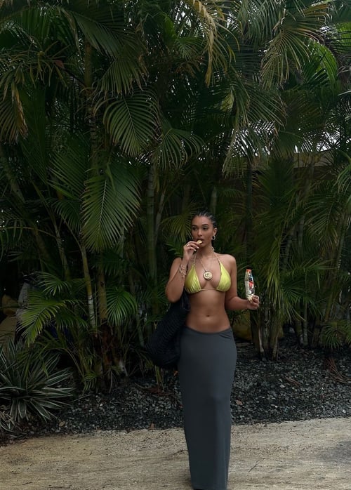 I am always in a cheerful mood and always creamy don’t hesitate to text me🥰🥰