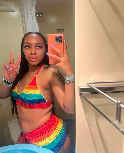 I’m available now🥵👅